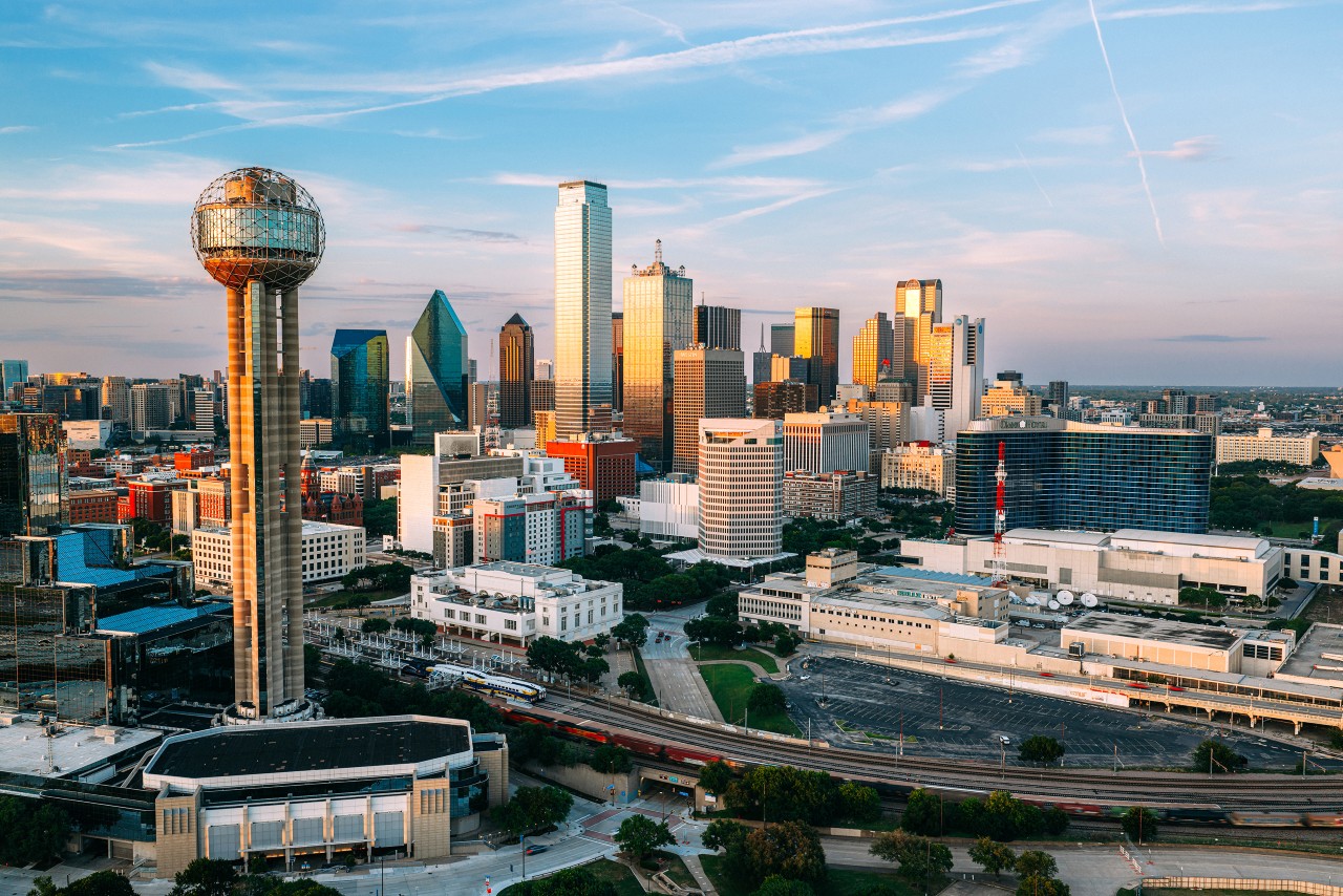 Downtown Dallas skyline with Reunion Tower